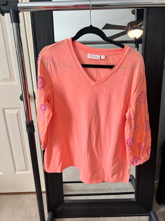Belle by Kim Gravel Tops - Belle by Kim Gravel Coral / Lavvender V‑Neck Embroidered 3/5 Sleeve Top